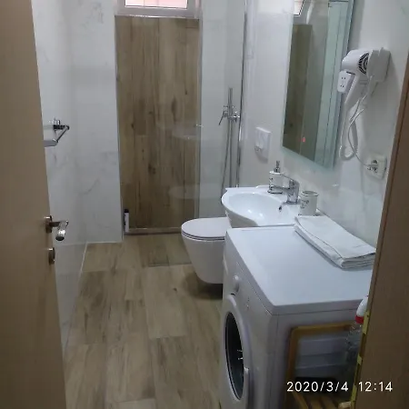 Lägenhet Marias In Blloku,